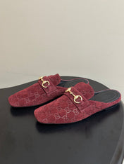 GUCCI 26S HORSEBIT LOAFER MULES IN RED SUEDE