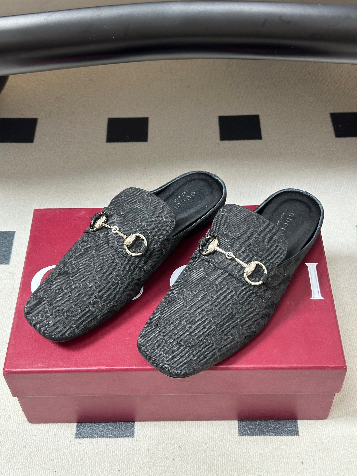 GUCCI 26S HORSEBIT LOAFER MULES IN BLACK CANVAS
