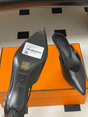 HM 26S NICOLE SLINGBACK 40MM IN BLACK CALFSKIN SILVER HARDWARE
