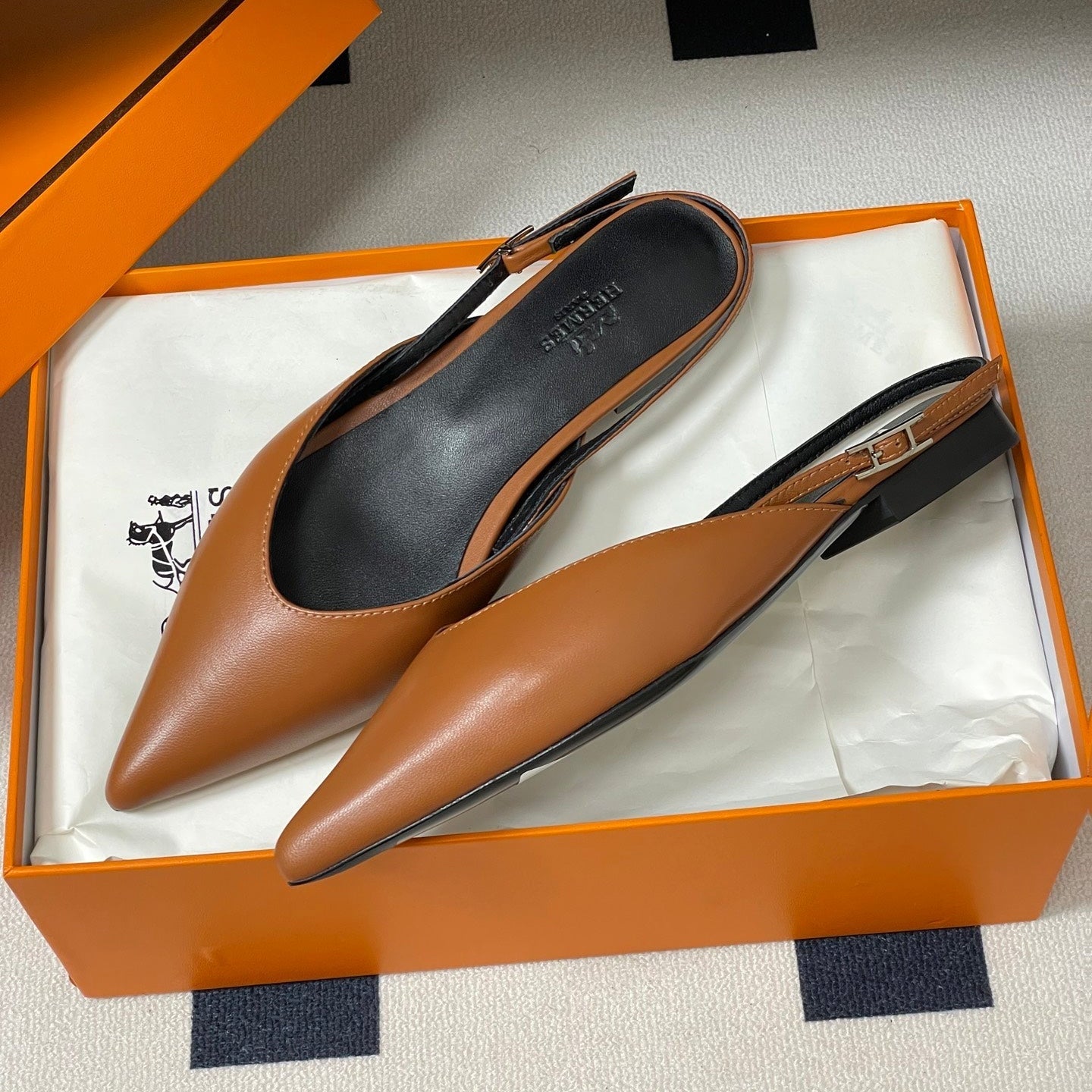 HM 26S NICOLE SLINGBACK IN CARAMEL BROWN CALFSKIN SILVER HARDWARE