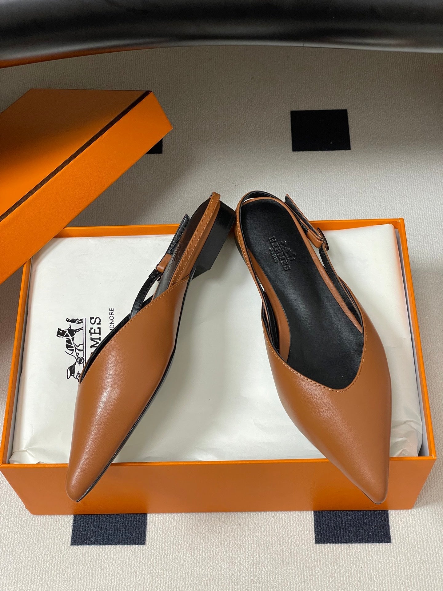 HM 26S NICOLE SLINGBACK IN CARAMEL BROWN CALFSKIN SILVER HARDWARE