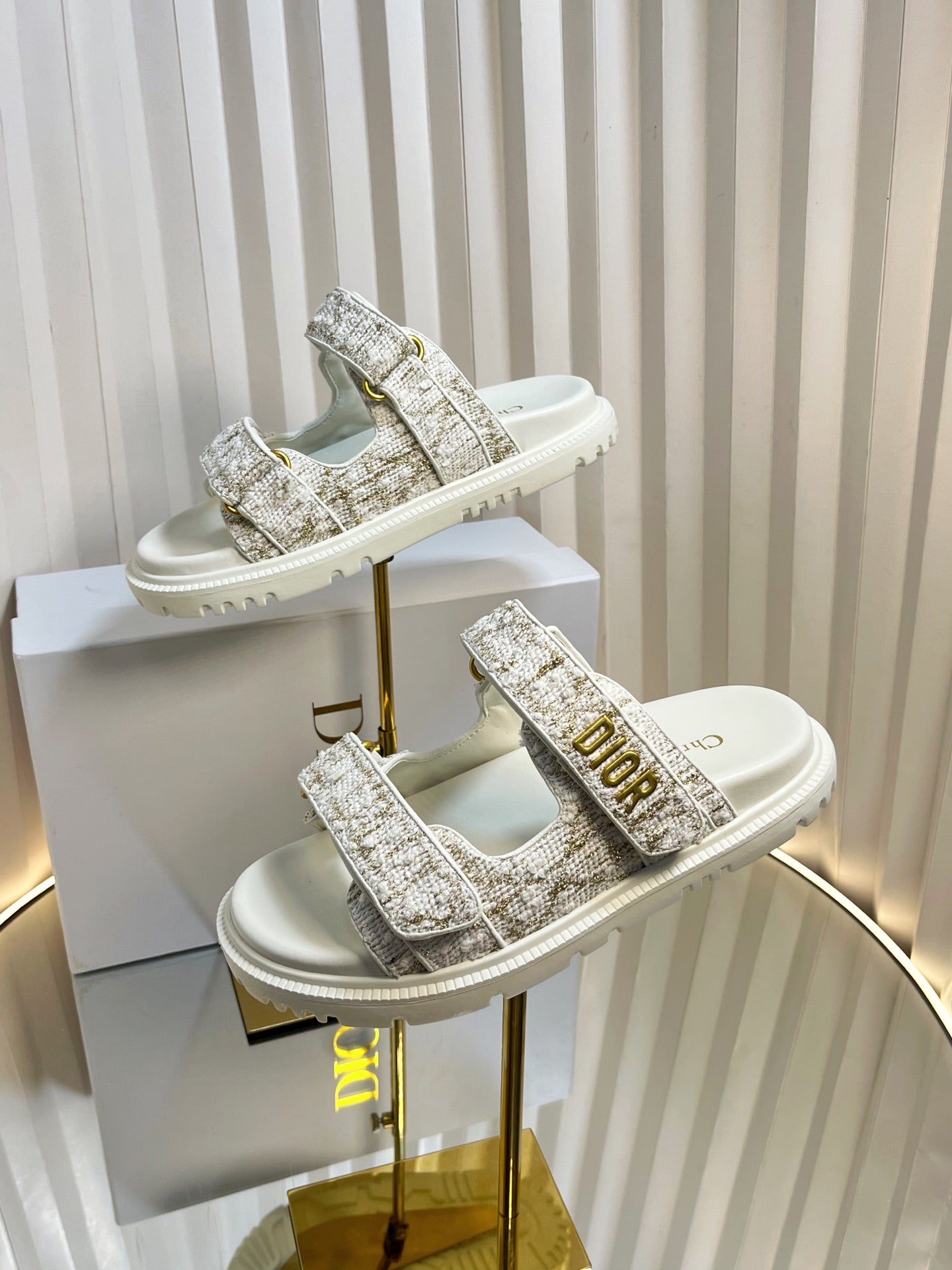 DIORACT SLIDES 25MM IN WHITE AND GOLD TWEED