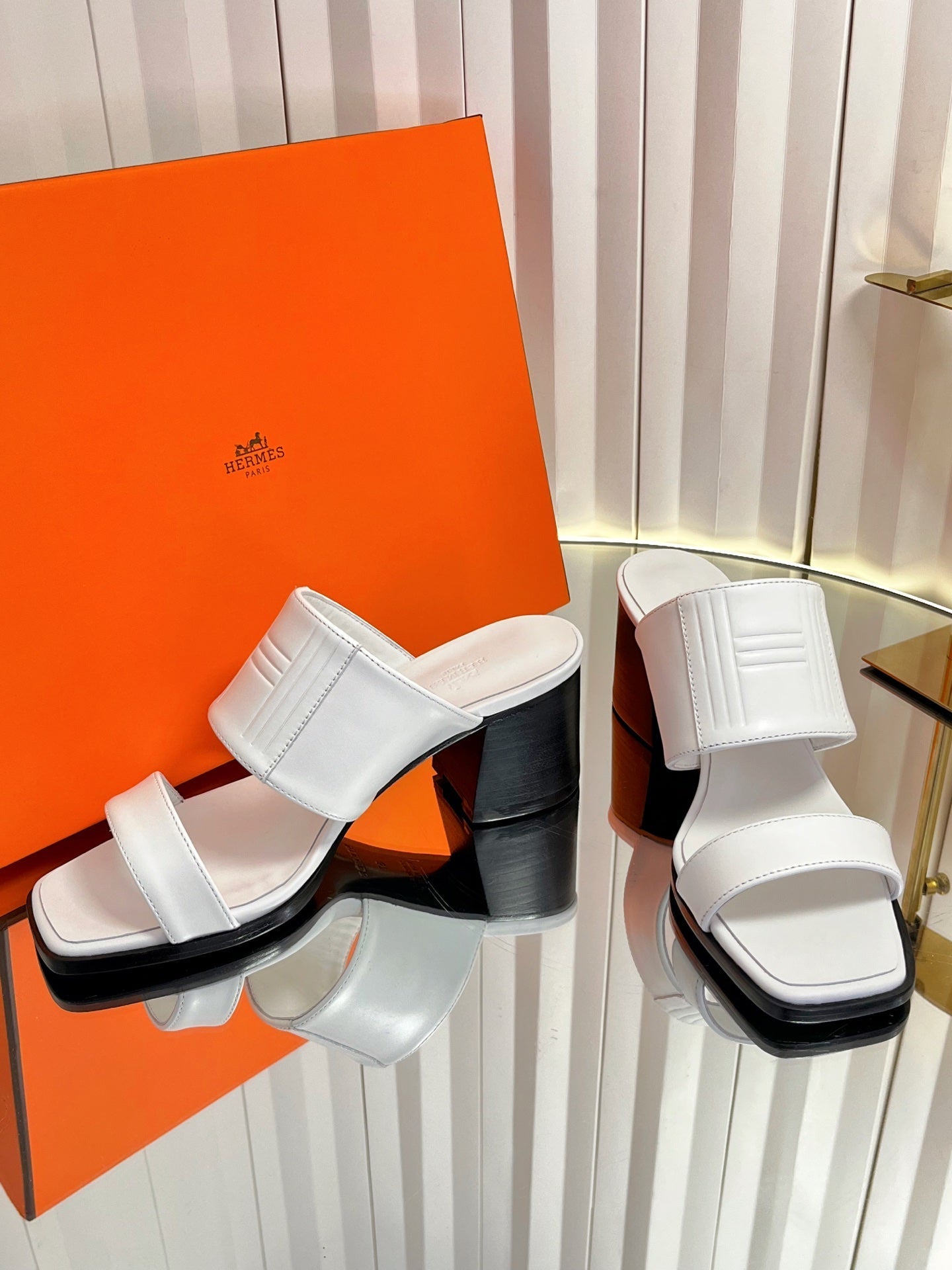 HM 26S MONICA 60 SANDAL IN WHITE CALFSKIN