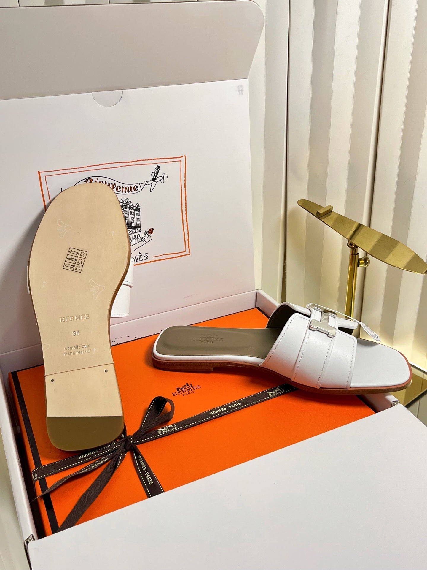 HM 26S ORAN SANDALS IN WHITE CALFSKIN SILVER HARDWARE