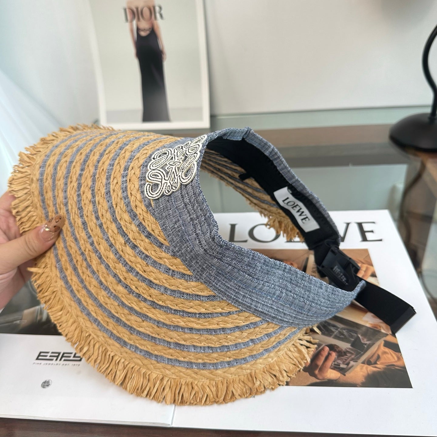 LOEWE 26S RAFFIA SUN VISOR  STYLE 261