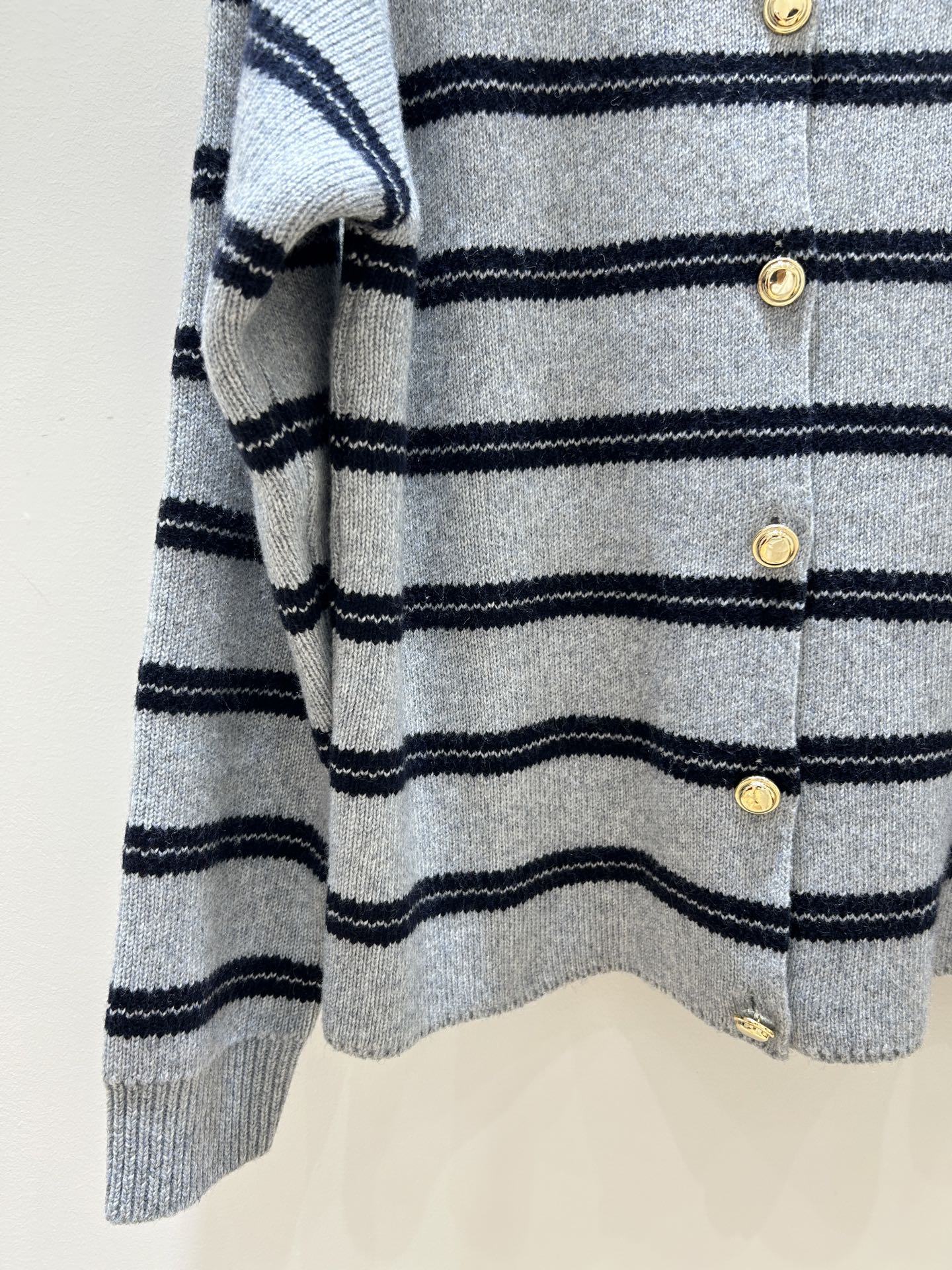 MIUMIU 26S CREWNECK KNIT CARDIGAN 1314