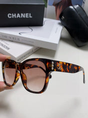 CHANEL 26S OVAL FRAME IN ACETATE 399816