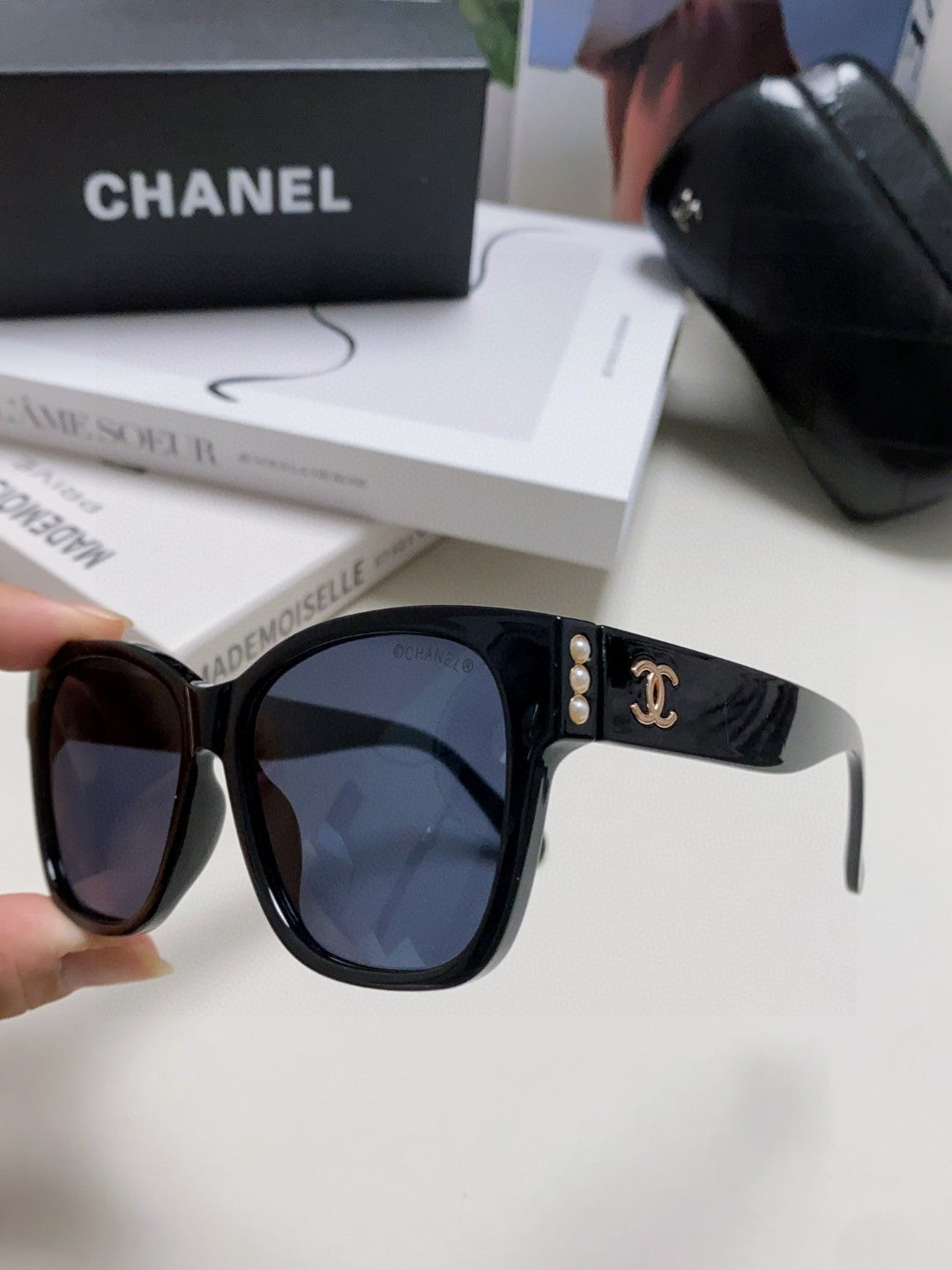 CHANEL 26S OVAL FRAME IN ACETATE 399817