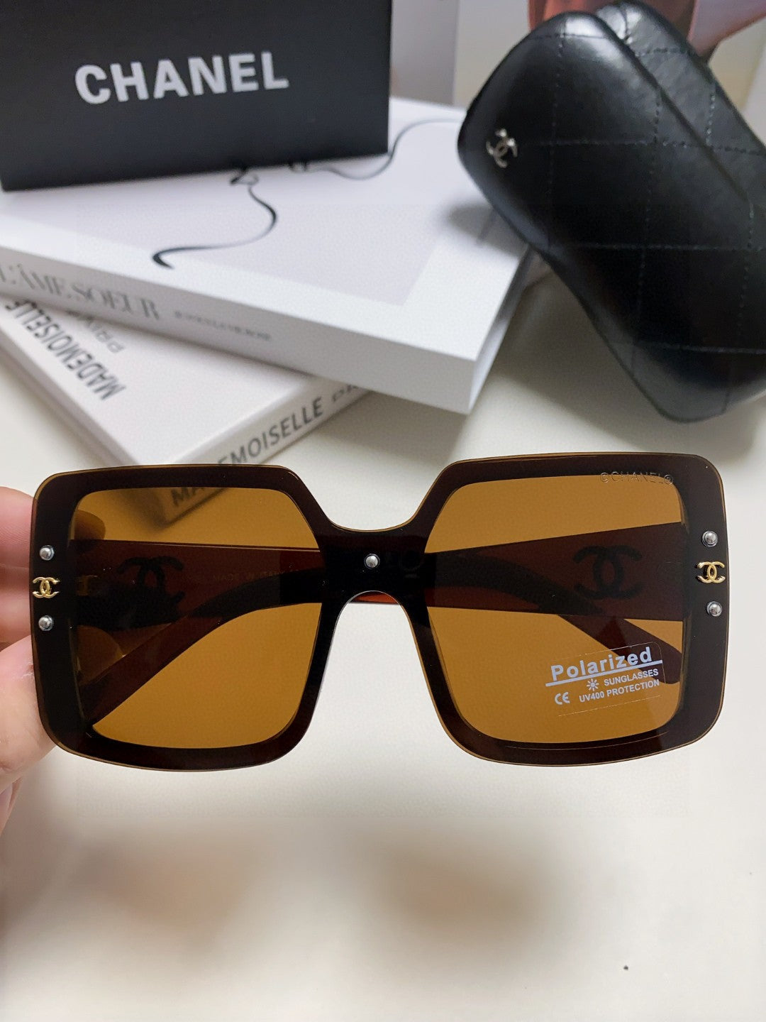 CHANEL 26S OVERSIZED SQUARE SHAPE IN ACETATE 399827