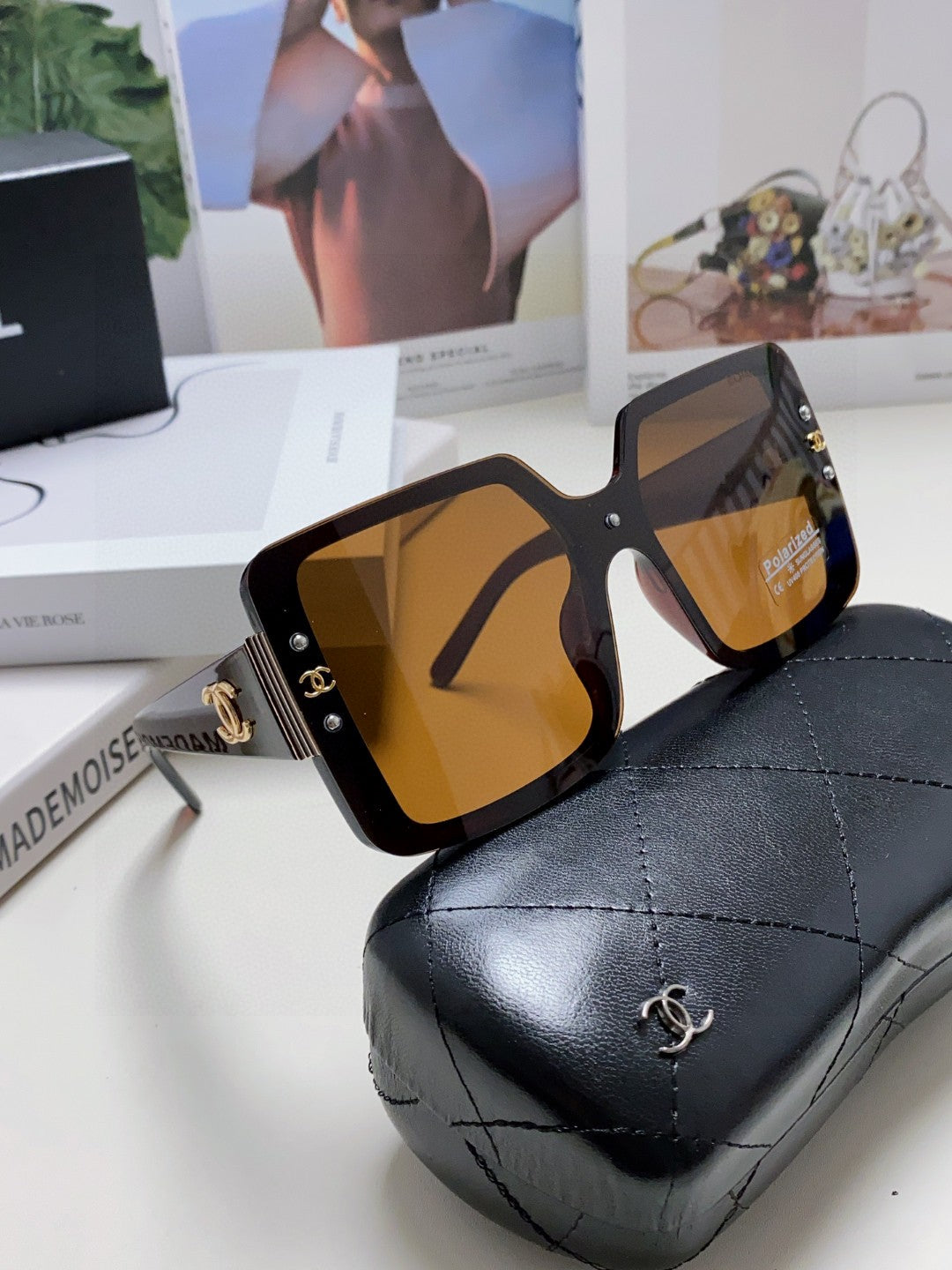 CHANEL 26S OVERSIZED SQUARE SHAPE IN ACETATE 399827