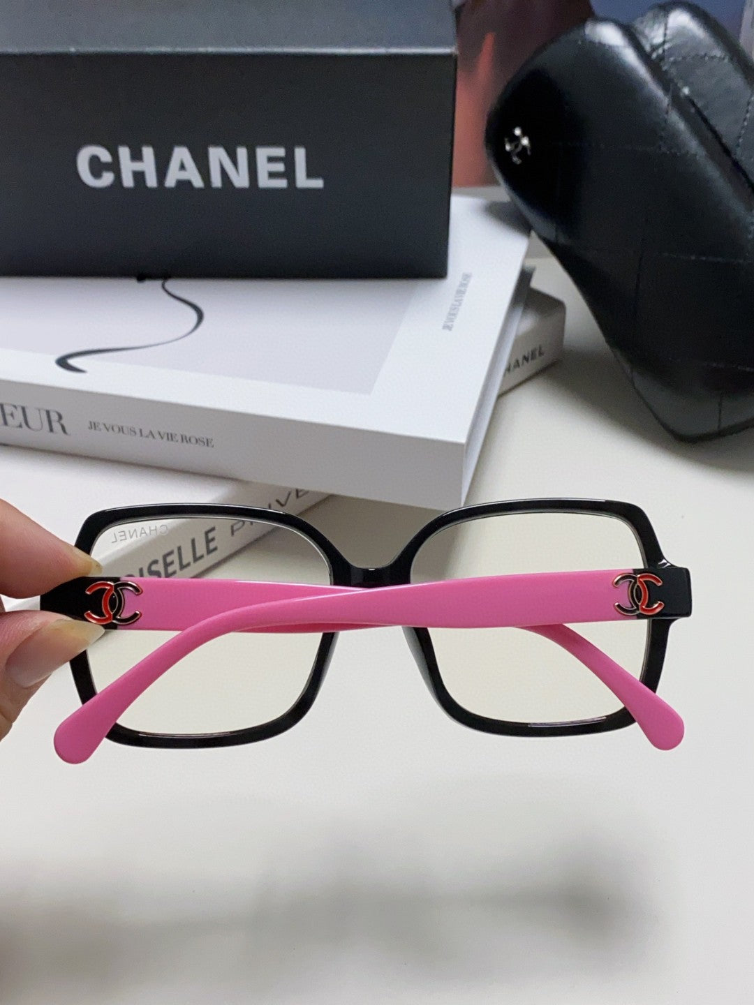 CHANEL 26S ROUNDED SQUARE FRAME IN ACETATE 399846