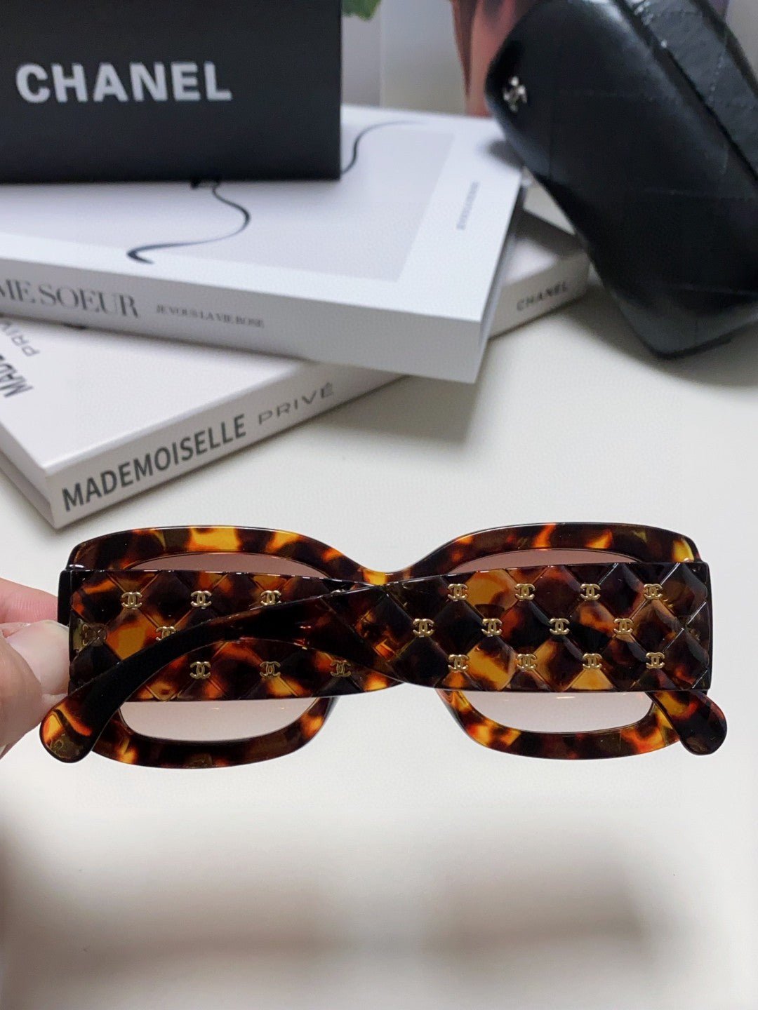 CHANEL 26S RECTANGULAR FRAMES IN ACETATE 399855