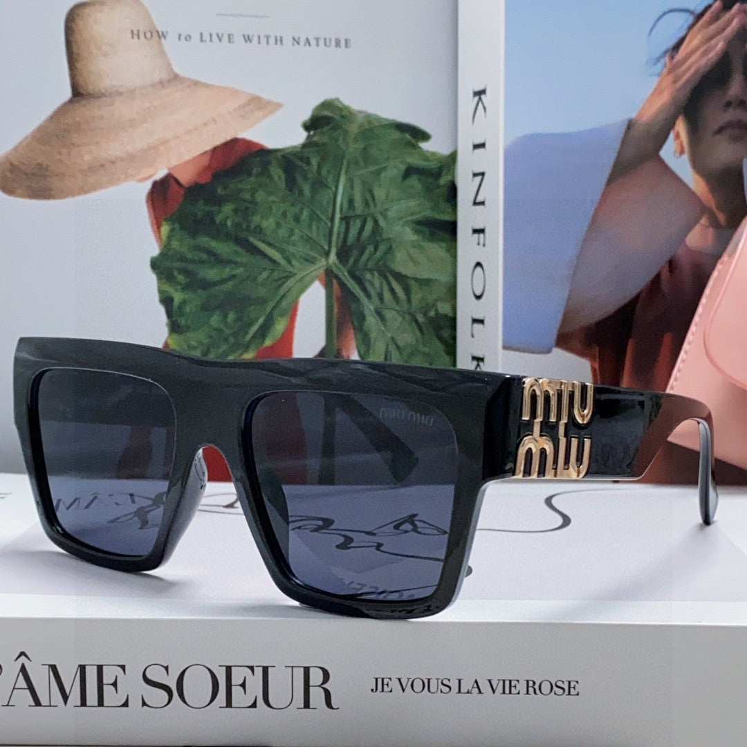 RUNWAY SQUARE SUNGLASSES 513010 IN BLACK ACETATE