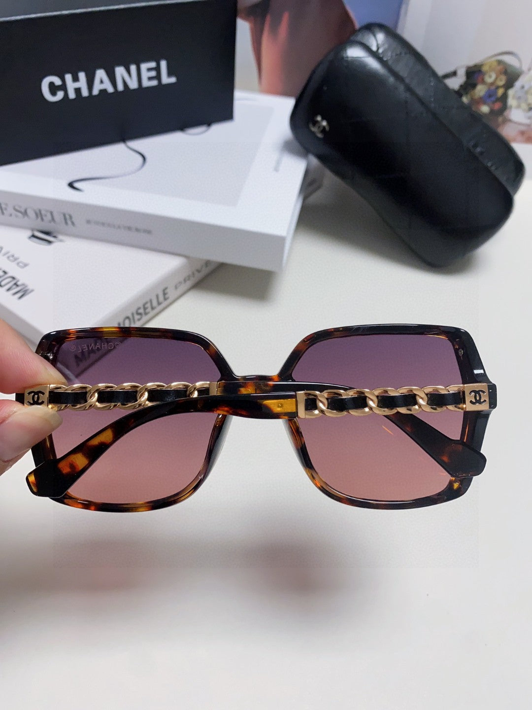CHANEL 26S SQUARE FRAME IN ACETATE 404621