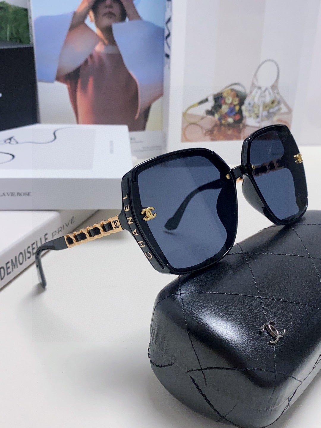 CHANEL 26S SQUARE FRAME IN ACETATE 404622