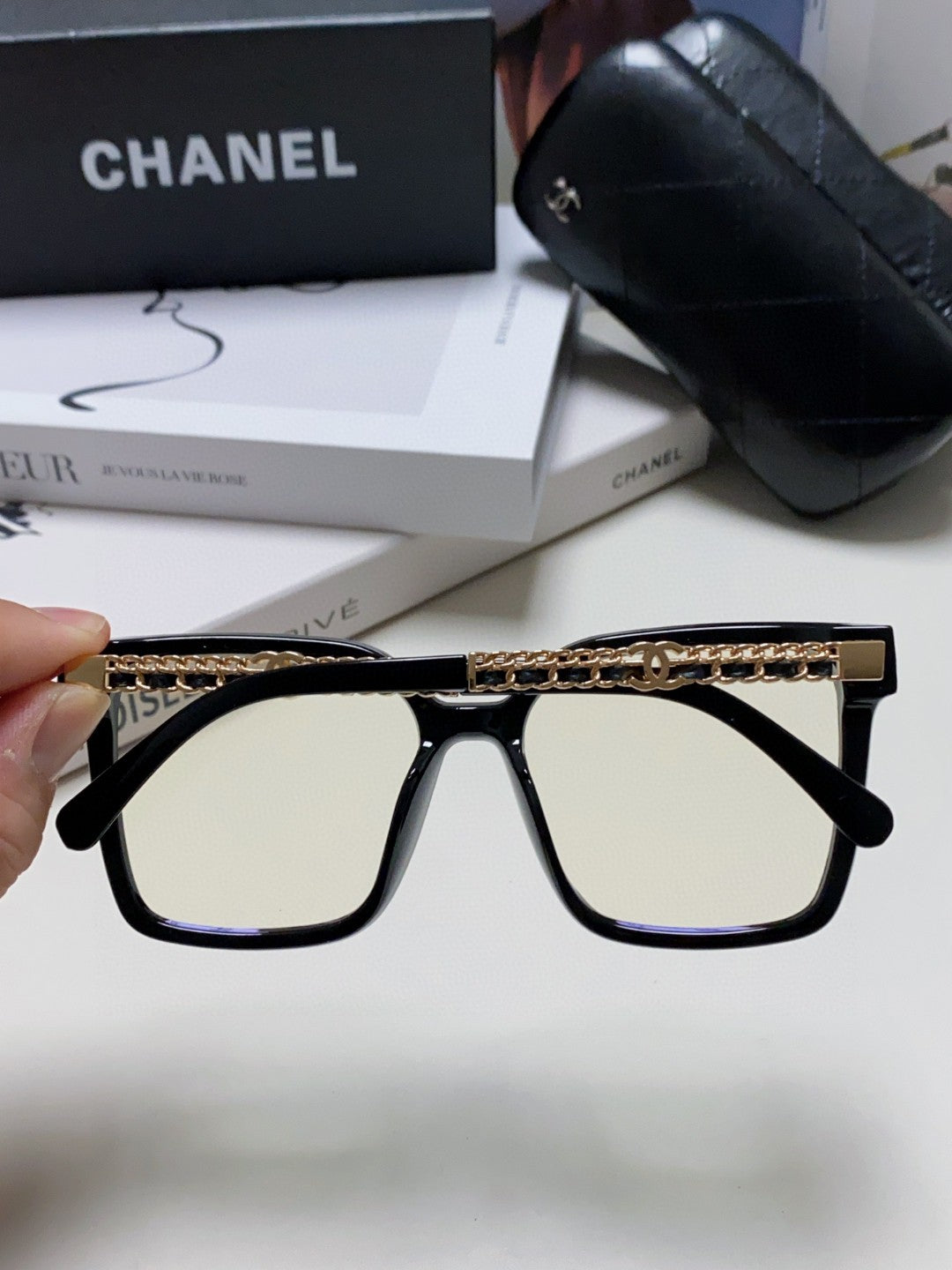 CHANEL 26S ROUNDED SQUARE FRAME IN ACETATE 404627