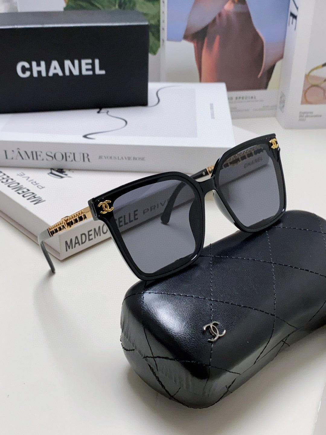 CHANEL 26S ROUNDED SQUARE FRAME IN ACETATE 404631