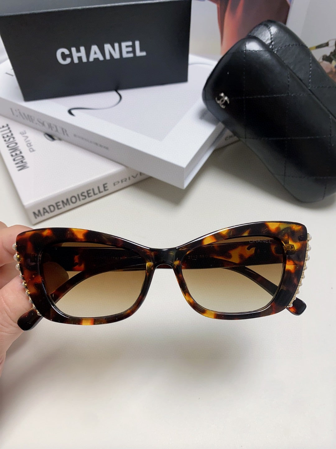 CHANEL 26S SHARP CAT EYE FRAME IN ACETATE 404640