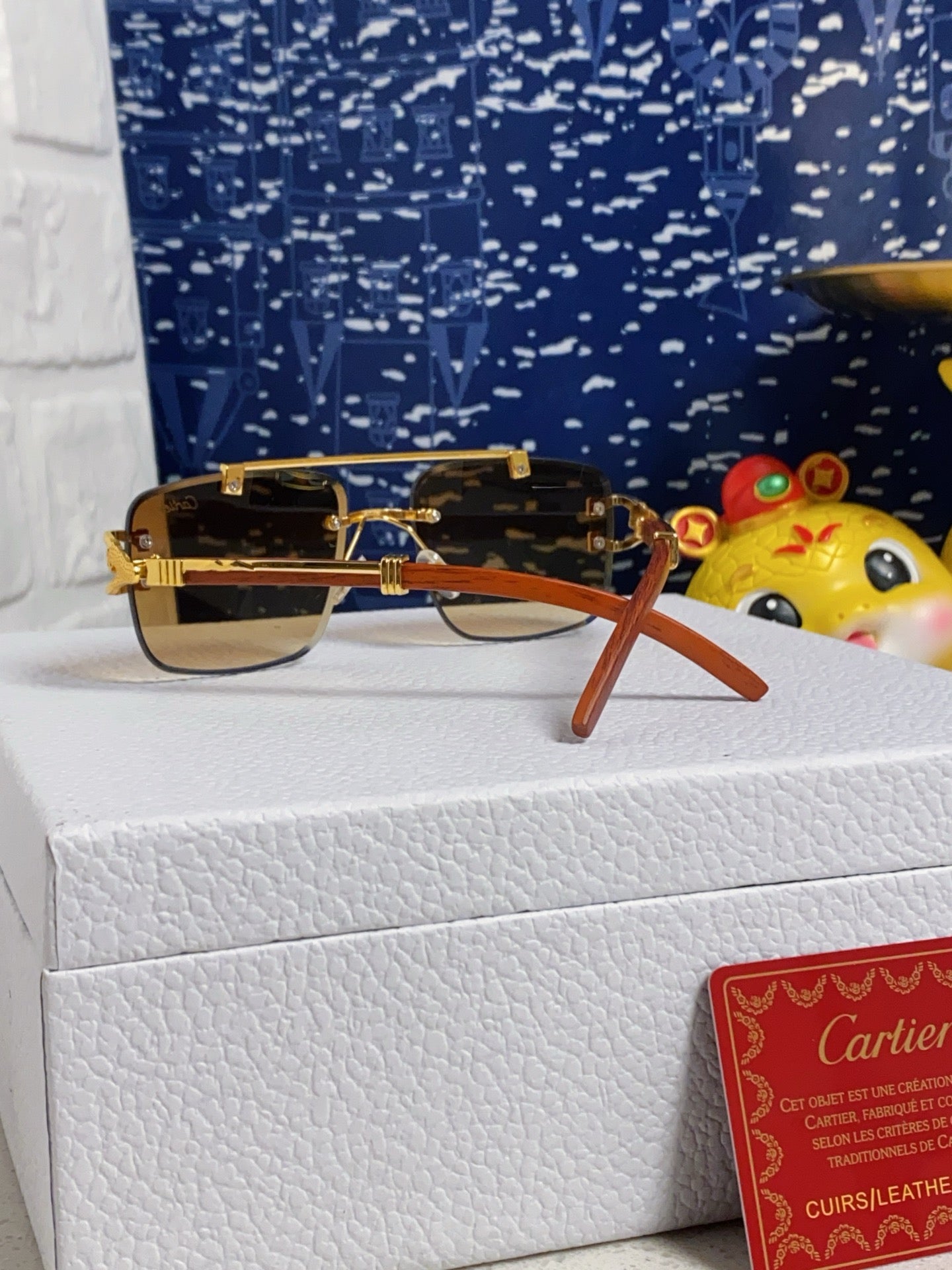 C DE SQUARE FRAME SUNGLASSES 522656 IN METAL AND WOODEN