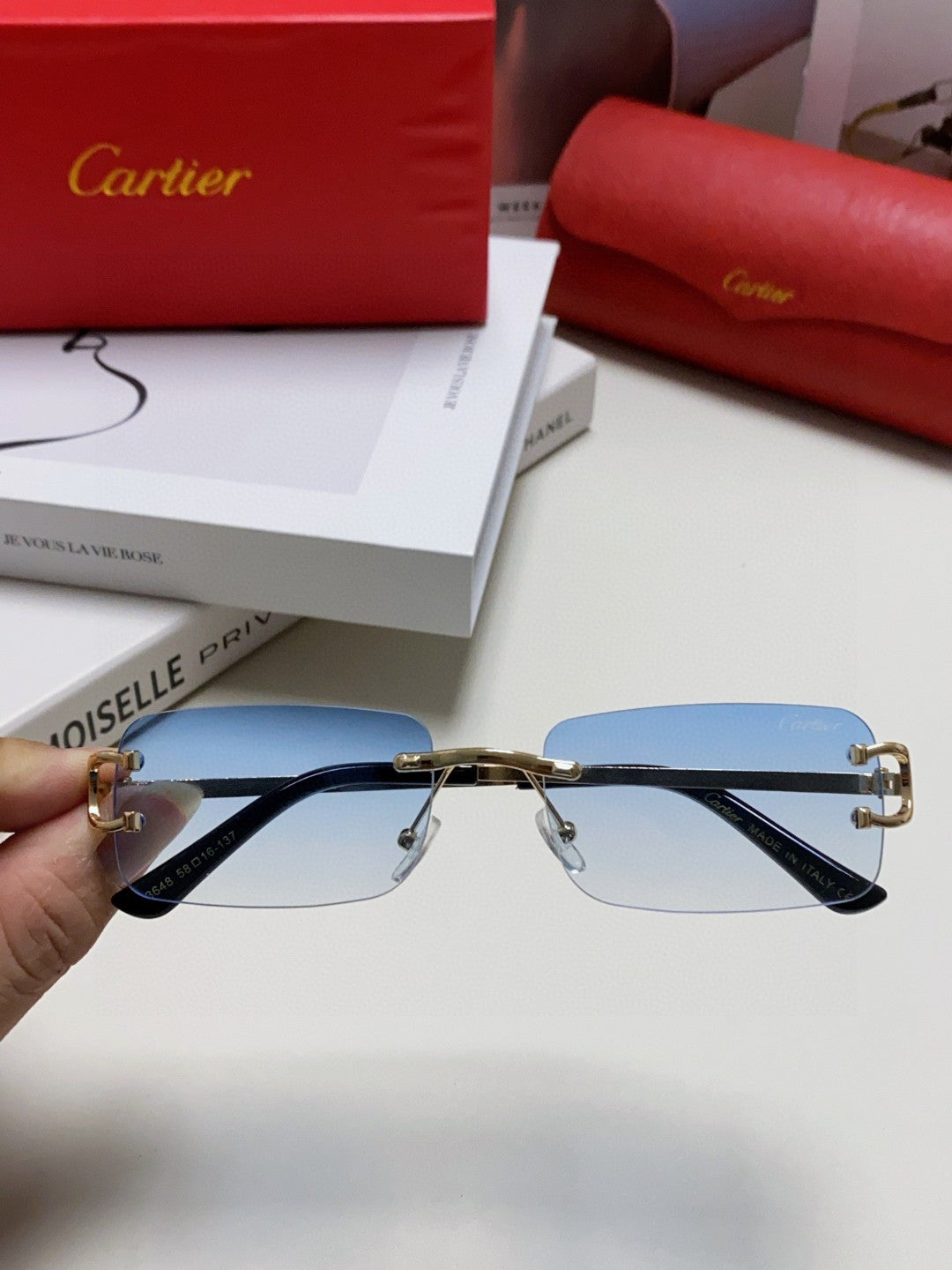 CARTIER 26S RECTANGULAR FRAME IN METAL 443358