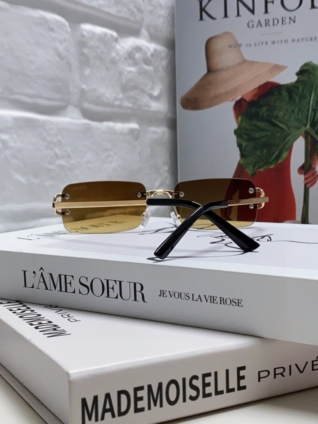 CARTIER 26S RECTANGULAR FRAME IN METAL 443359