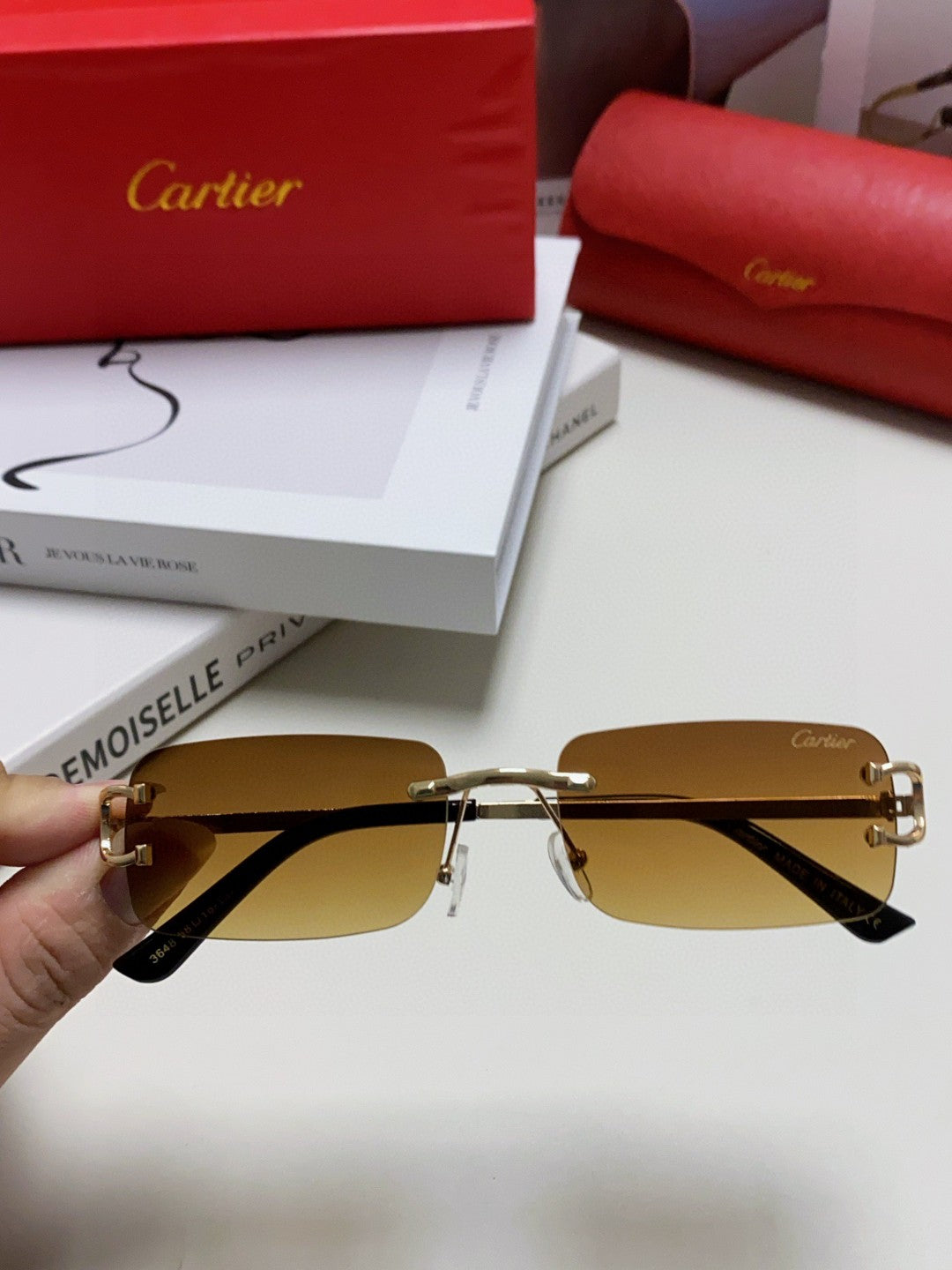 CARTIER 26S RECTANGULAR FRAME IN METAL 443359