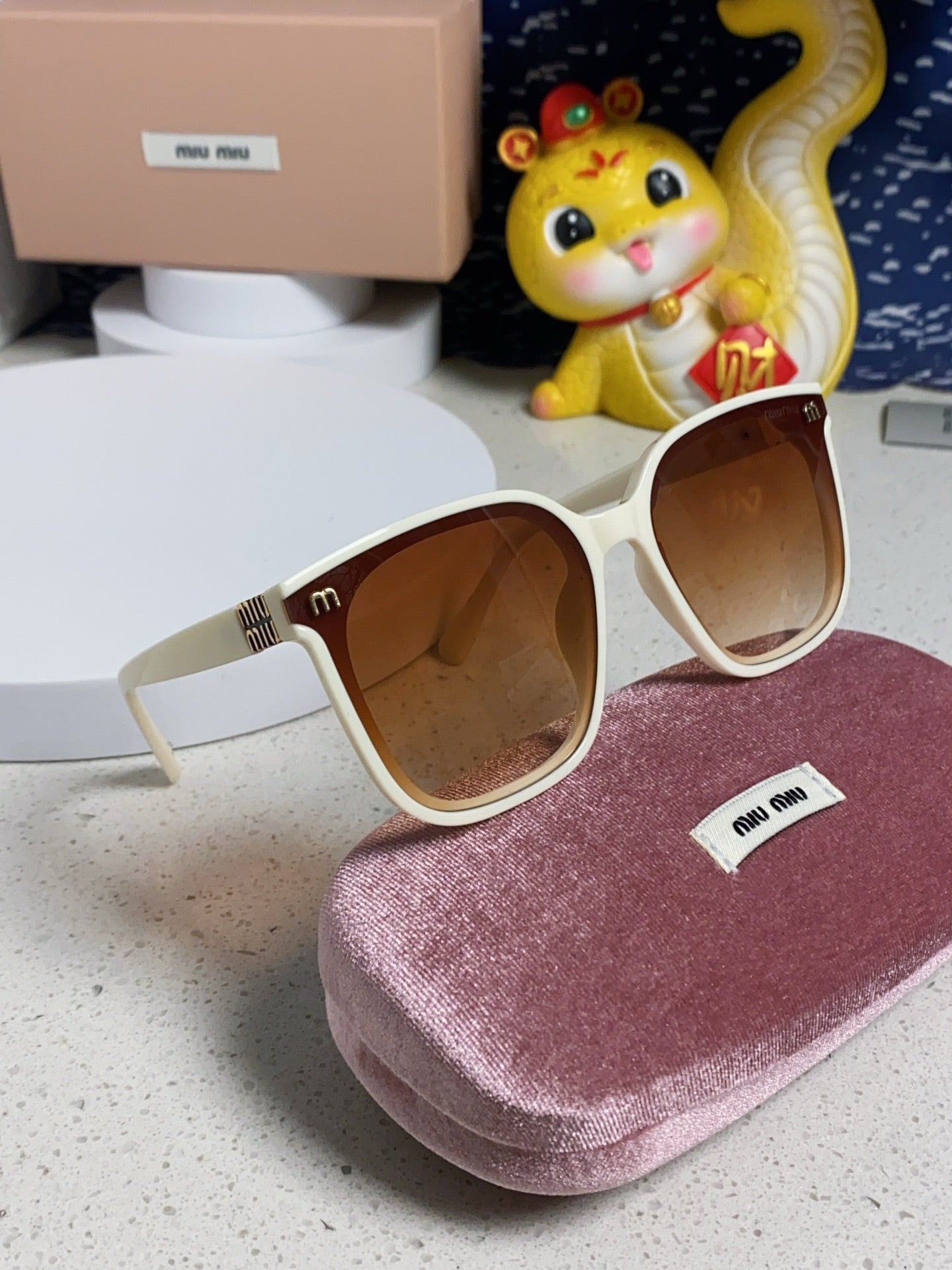 MIUMIU 26S SQUARE FRAME IN ACETATE 438006