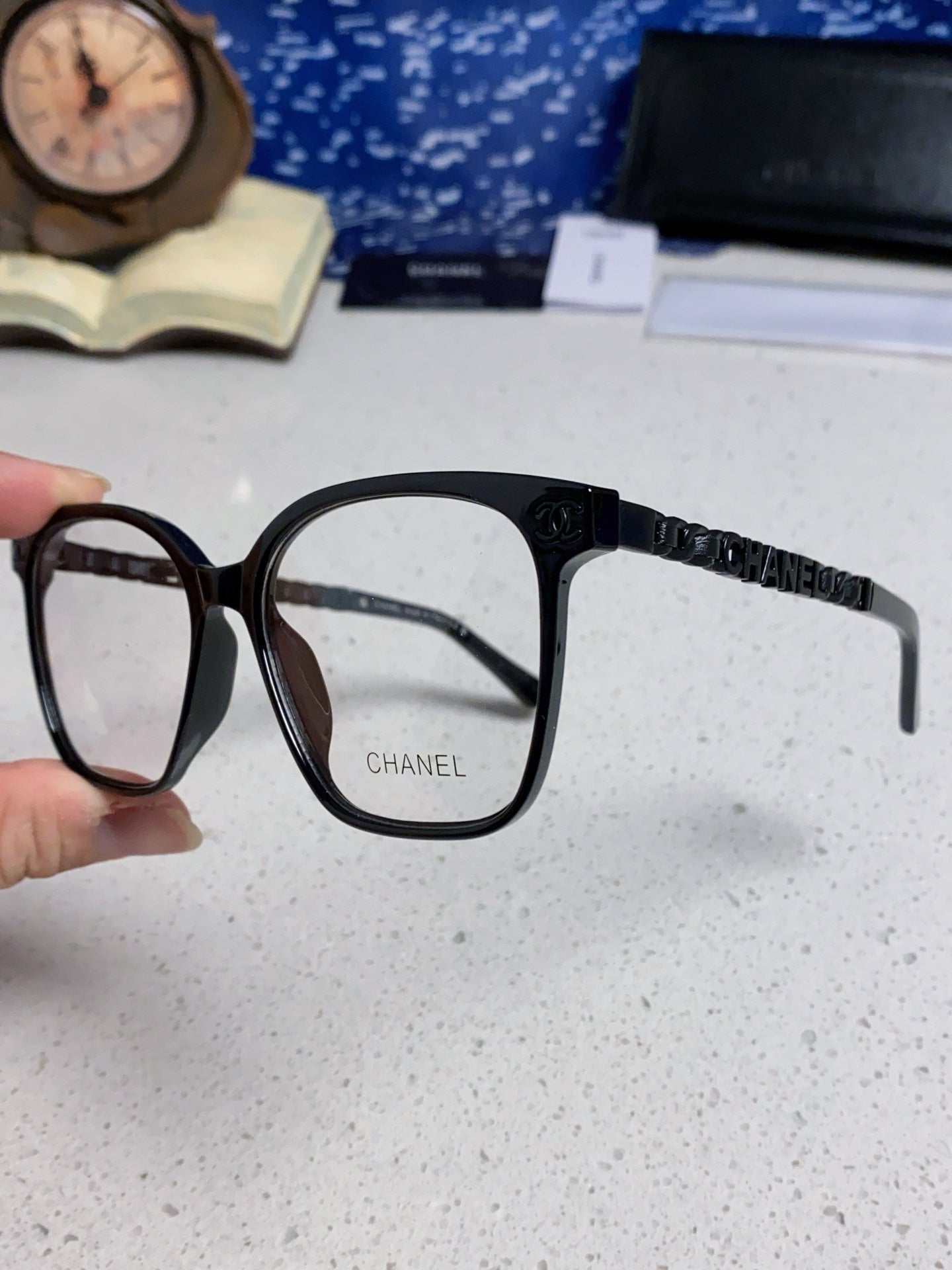 CHANEL 26S SQUARE FRAME IN ACETATE 403122