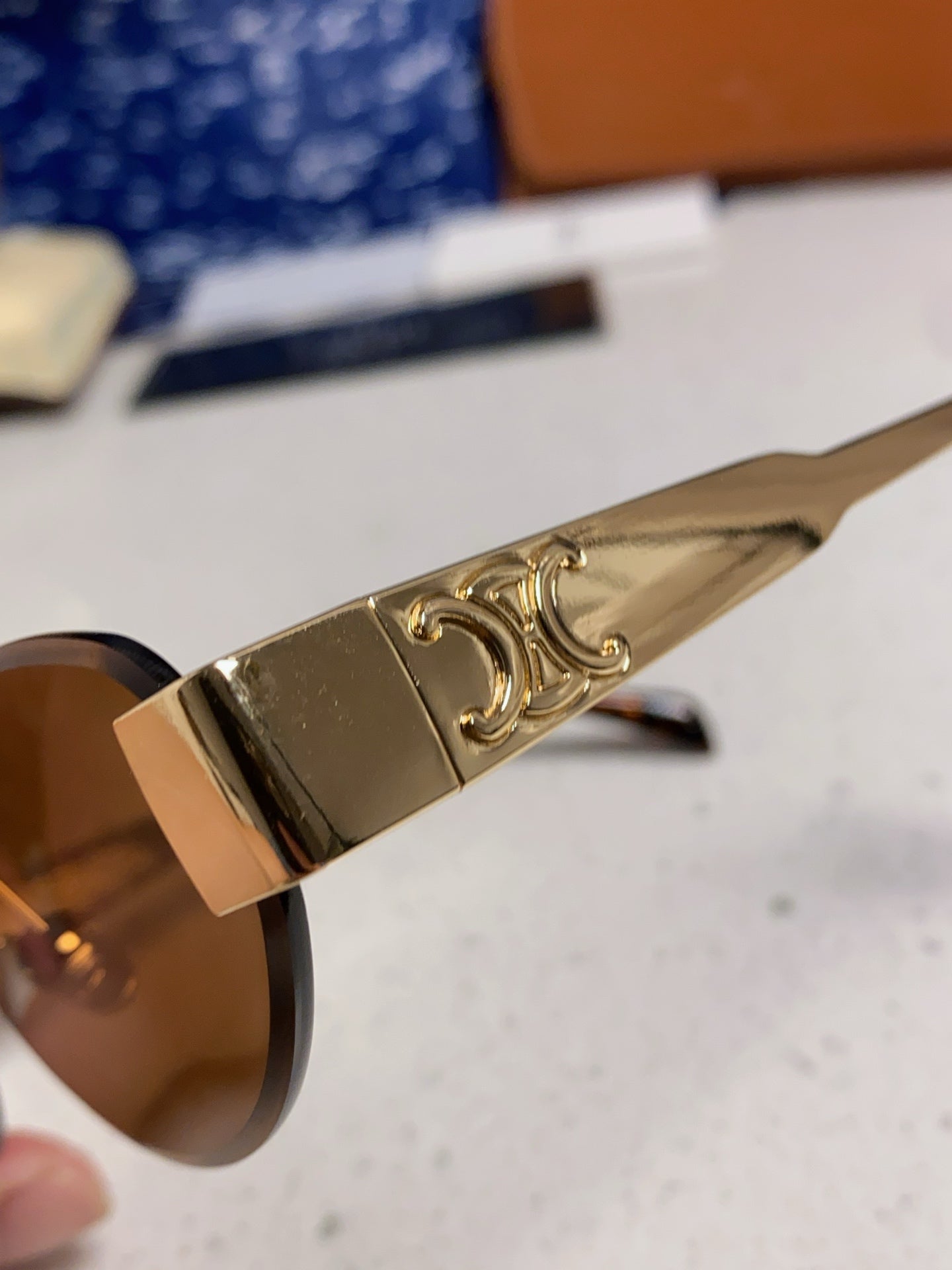 CELINE 26S SHIELD FRAME IN METAL 426370