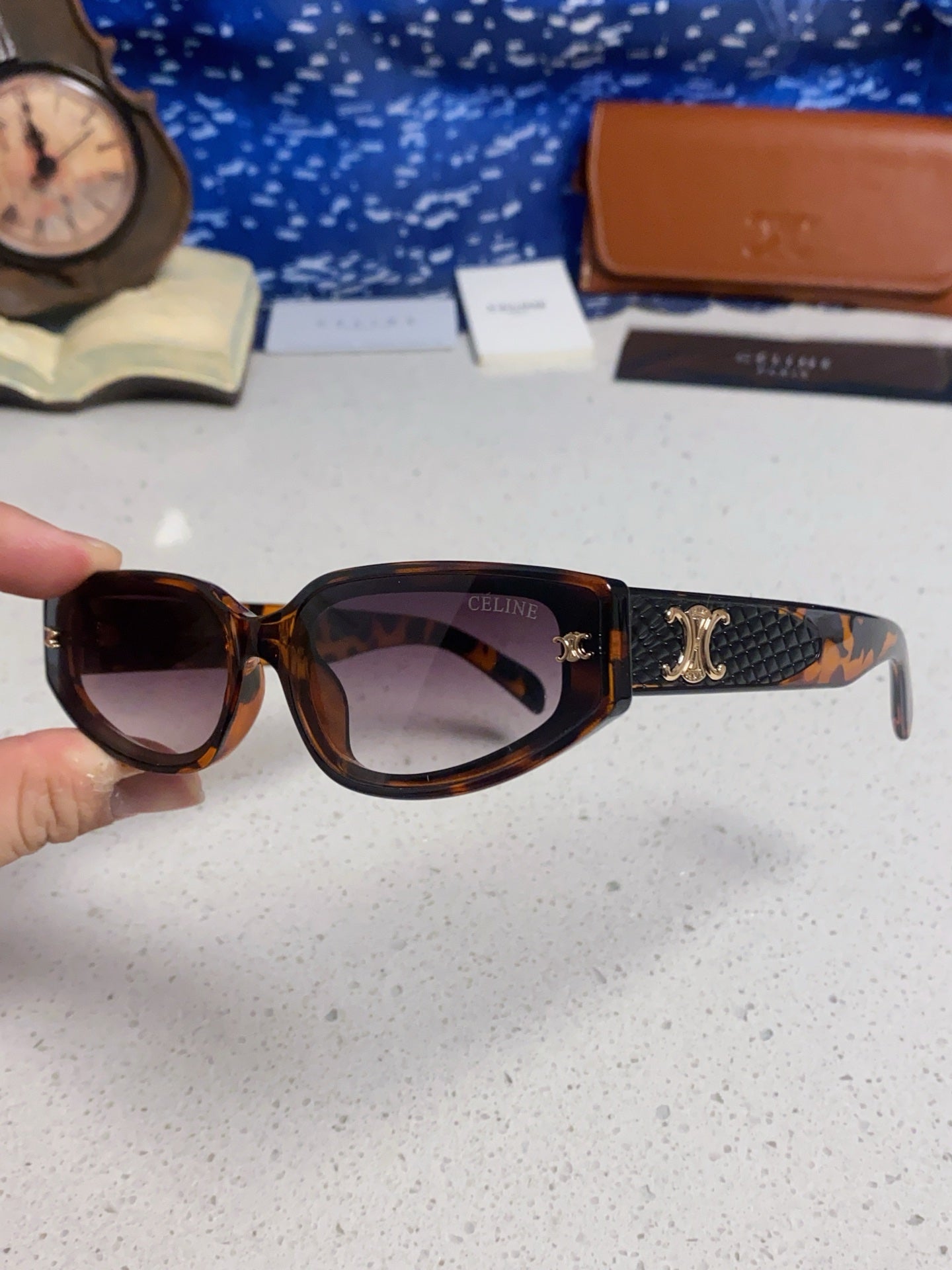 CELINE 26S OCTAGONAL FRAME IN ACETATE 429557