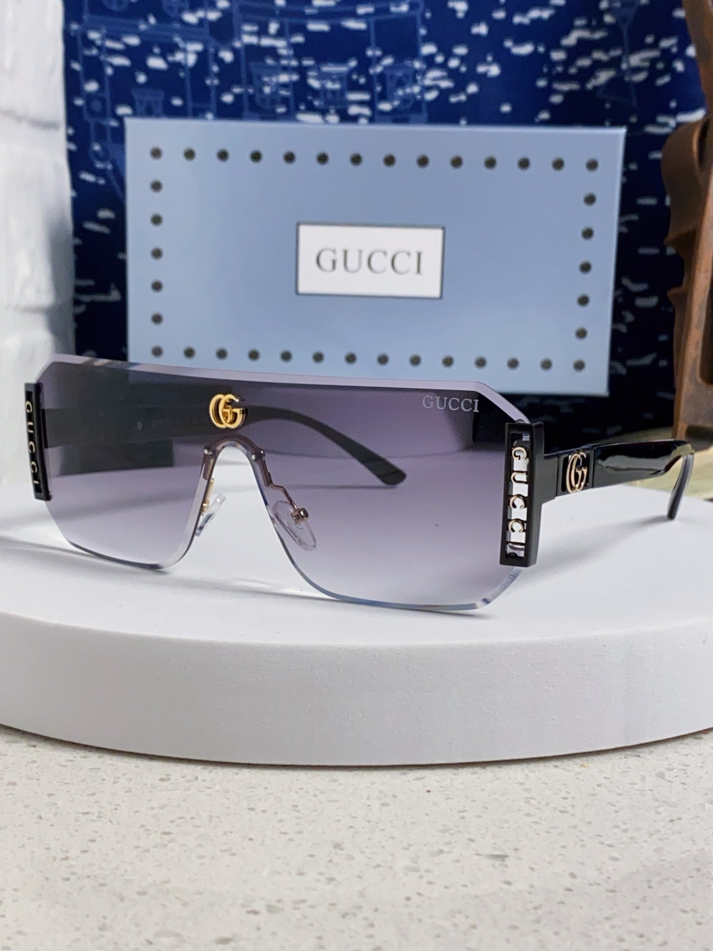 GUCCI 26S OVERSIZED SOLID FRAME IN ACETATE 420474