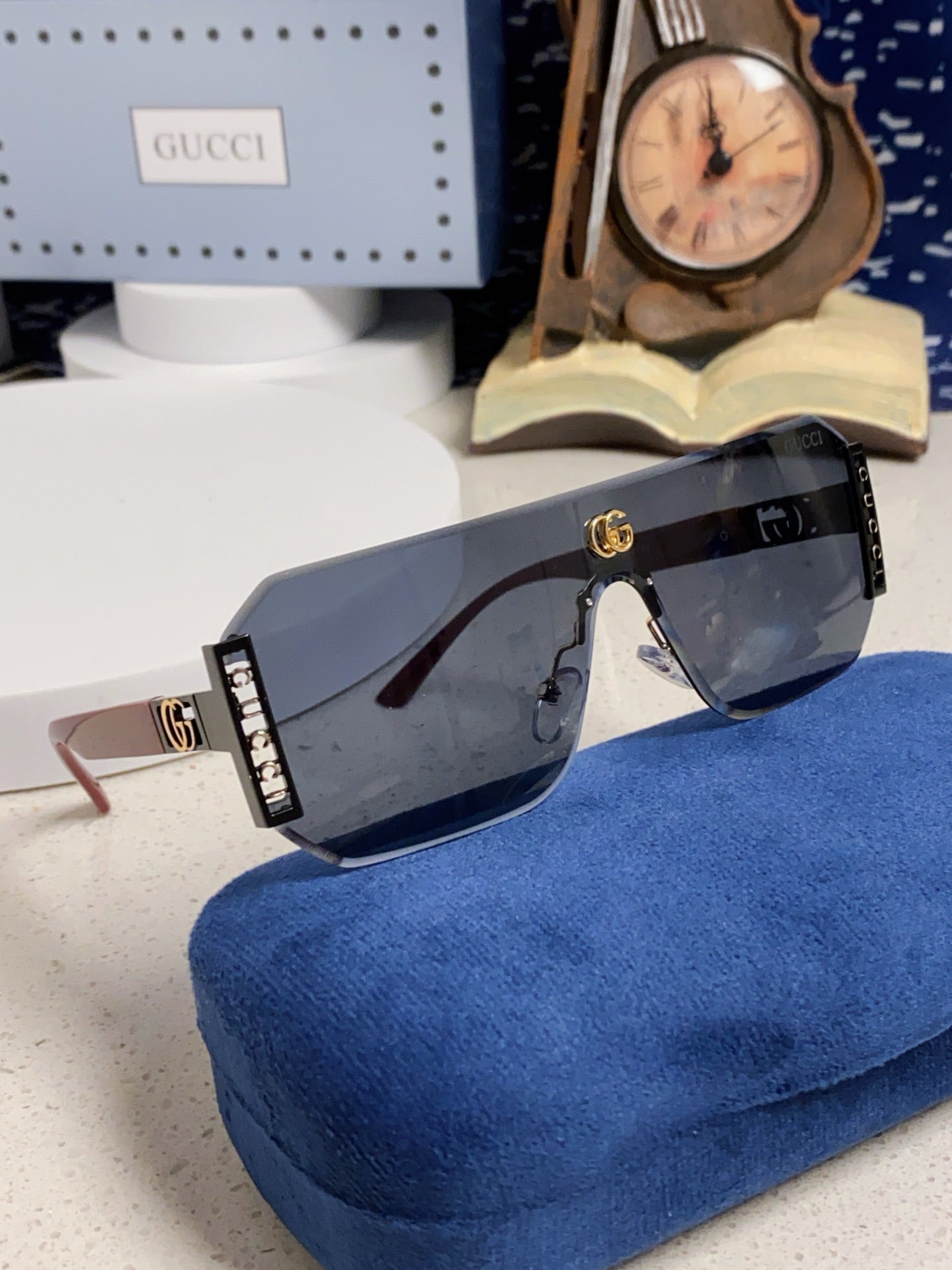 GUCCI 26S OVERSIZED SOLID FRAME IN ACETATE 420475