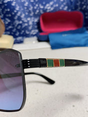GUCCI 26S SQUARE FRAME IN METAL 420477