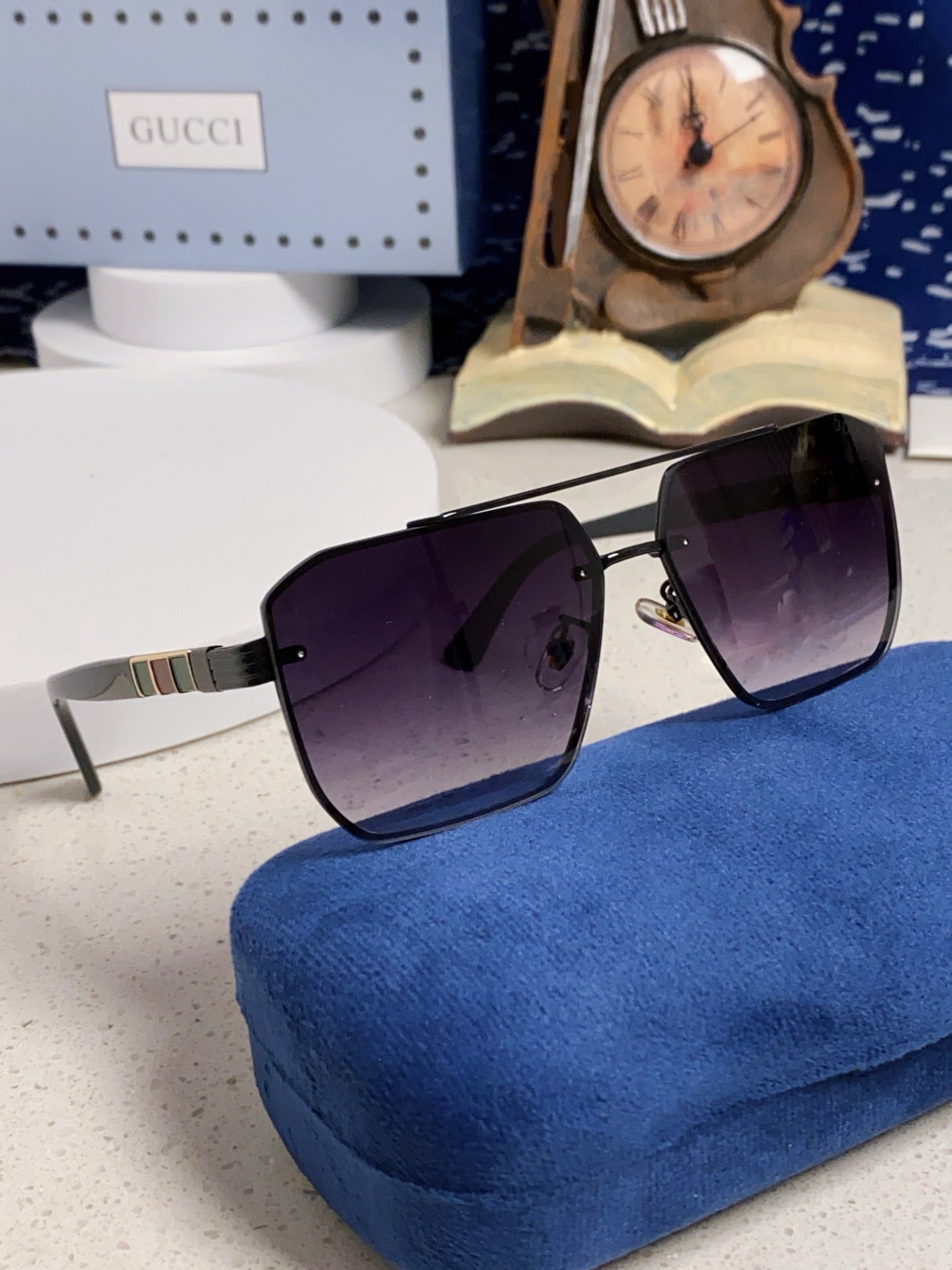 GUCCI 26S SQUARE FRAME IN METAL 420478