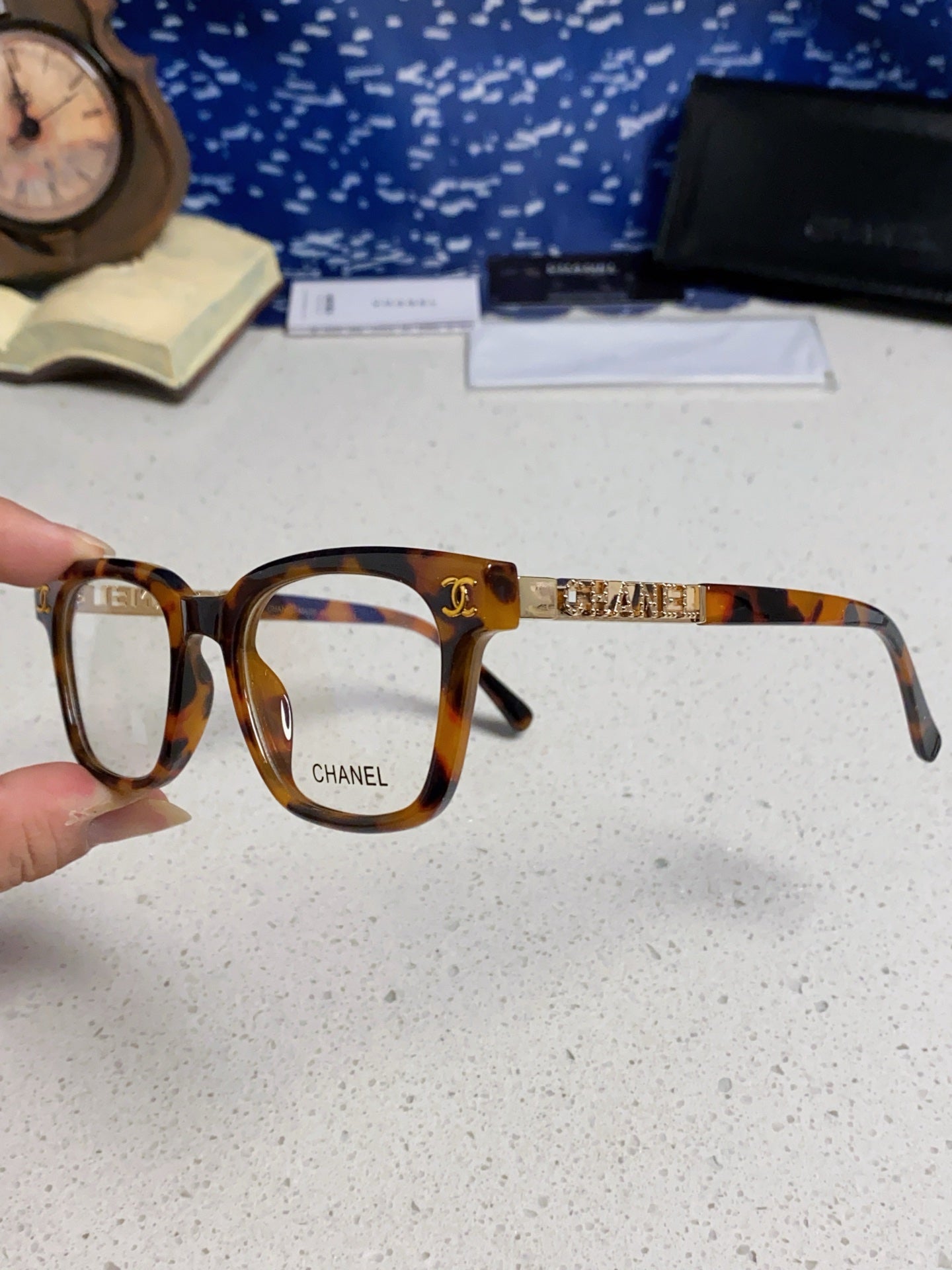 CHANEL 26S SQUARE FRAMES IN ACETATE 401709