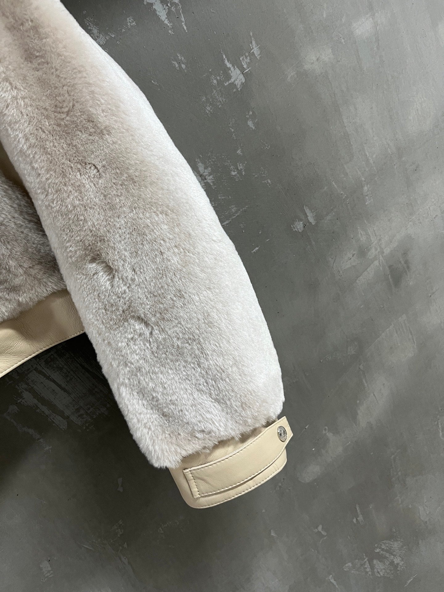 HERMES 26S SHEARLING CROPPED JACKET 837