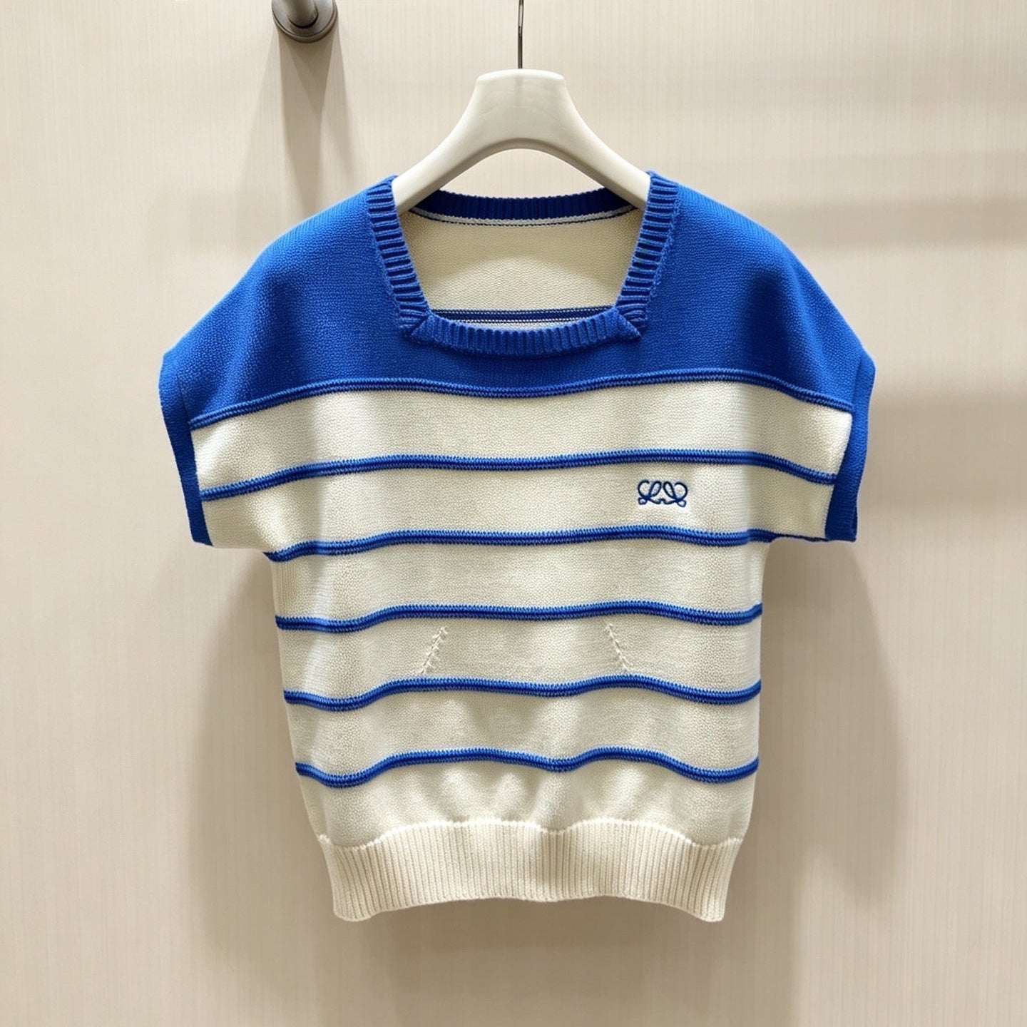 LOEWE 26S STRIPED SHORT-SLEEVE KNITTED SWEATER 552