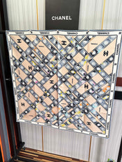 CHANEL 25S SCARF 90 IN SILK 727362