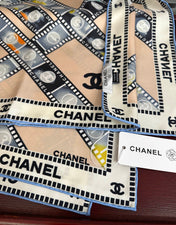 CHANEL 25S SCARF 90 IN SILK 727362