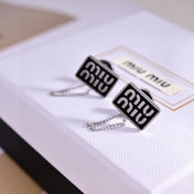 MIUMIU 26S RECTANGULAR LOGO CHAIN STUD EARRINGS IN BLACK ENAMEL AND SILVER TONE METAL 629947