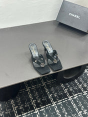 CHANEL 26S HIGH-HEEL THONG SANDALS IN BLACK SUEDE WITH FLOWER DETAIL