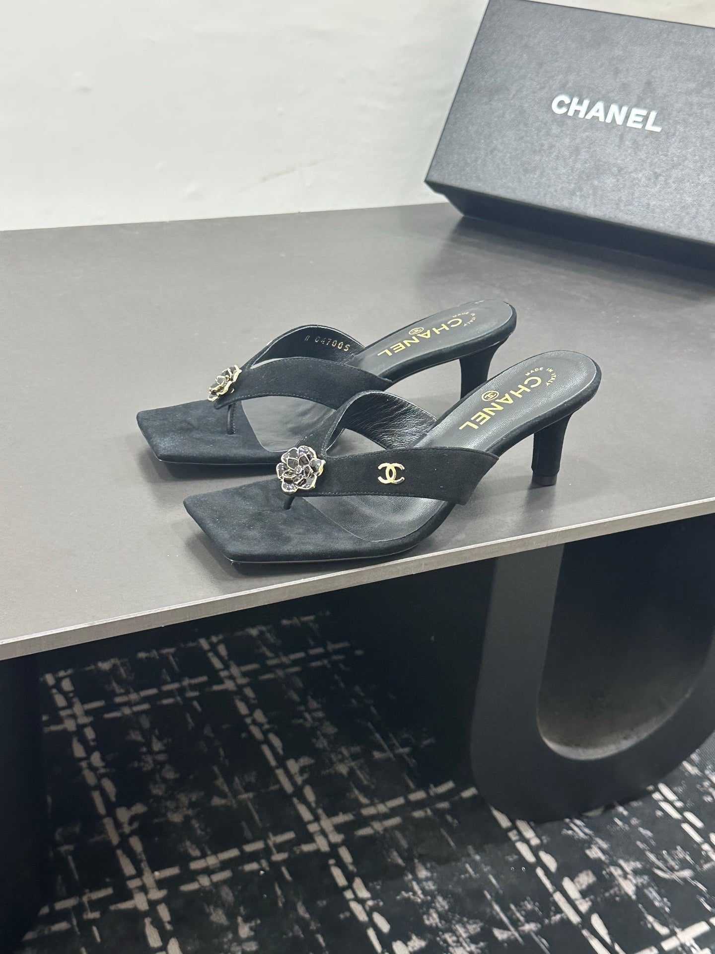 CHANEL 26S HIGH-HEEL THONG SANDALS IN BLACK SUEDE WITH FLOWER DETAIL