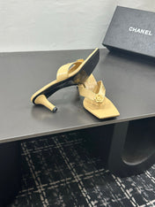 CHANEL 26S HIGH-HEEL THONG SANDALS IN LIGHT YELLOW LAMBSKIN WITH FLOWER DETAIL