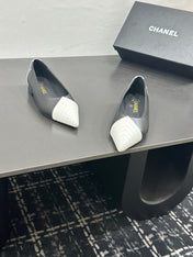 CHANEL 26S FLAT SHOES IN BLACK MIX WHITE LAMBSKIN