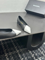 CHANEL 26S FLAT SHOES IN BLACK MIX WHITE LAMBSKIN
