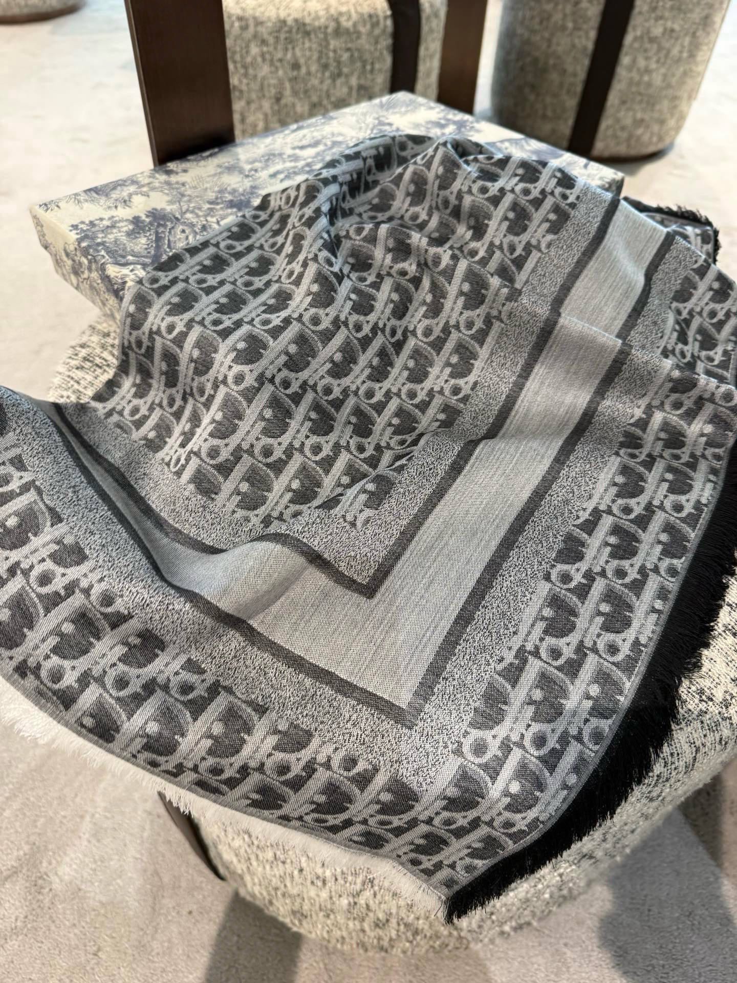 DIOR 26S SCARF 140CM IN SILK & CASHMERE 299997