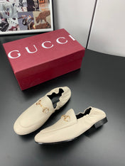 GUCCI 26S LOAFERS IN CREAM WHITE CALFSKIN
