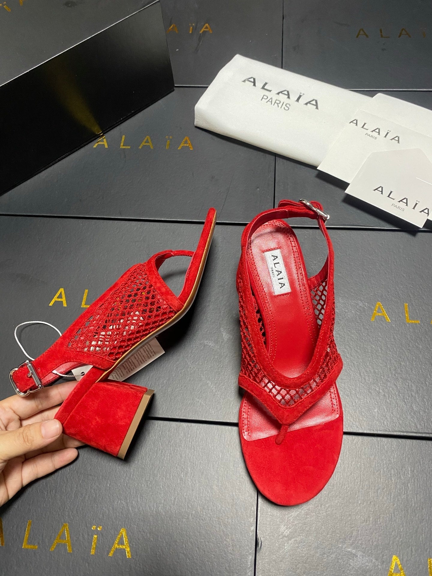 ALAIA 26S MESH THONG HEELS 55 MM IN RED SUEDE
