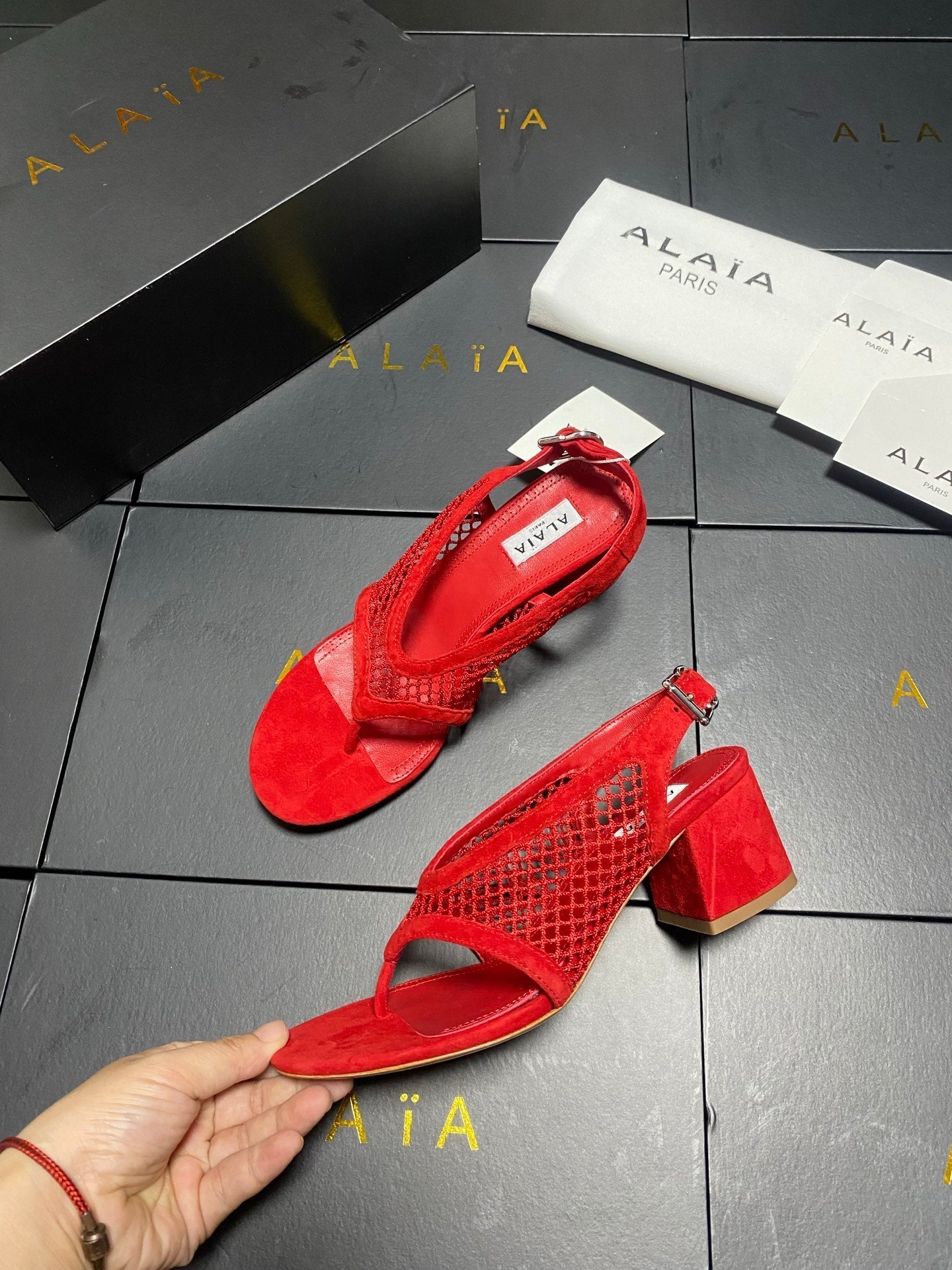 ALAIA 26S MESH THONG HEELS 55 MM IN RED SUEDE