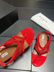 ALAIA 26S FLAT MESH THONG SANDALS IN RED SUEDE
